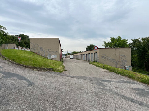 Řadová garáž v Řečkovicích poblíž ul. Kárníkova