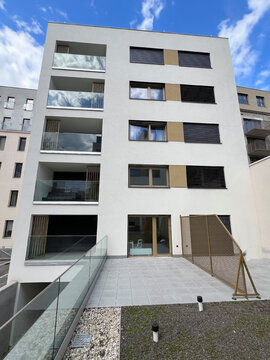 Pronájem bytu 1+kk s terasou na ulici Cejl